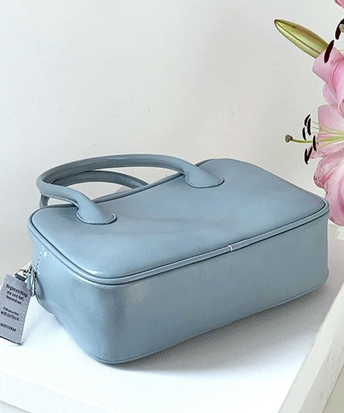 florist（フローリスト）の「【2WAY/3WAY】スクエアシルエットのシンプルレザーハンドバッグ/ショルダーバッグ（ボストンバッグ・レディース・ライトブルー/ホワイト/ブラック・FREE）」の17枚目の写真