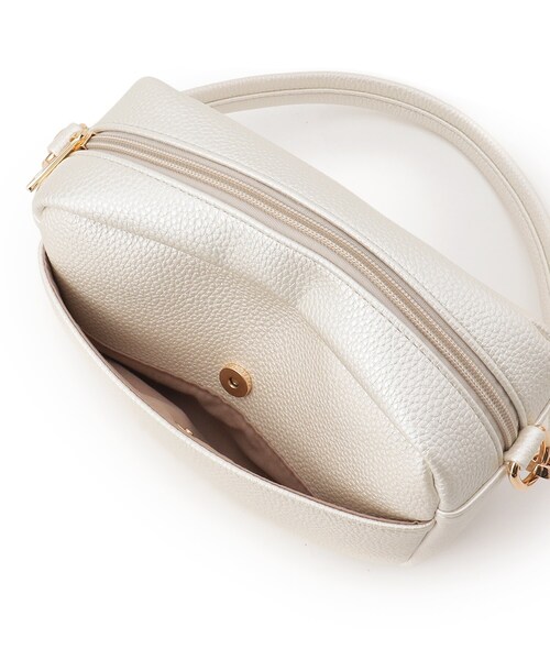 Ober Tashe(オーバータッシェ)の「太ベルト2WAYBOXショルダー(ショルダーバッグ・レディース・ブラック/ホワイト/シルバー・FREE)」の13枚目の写真