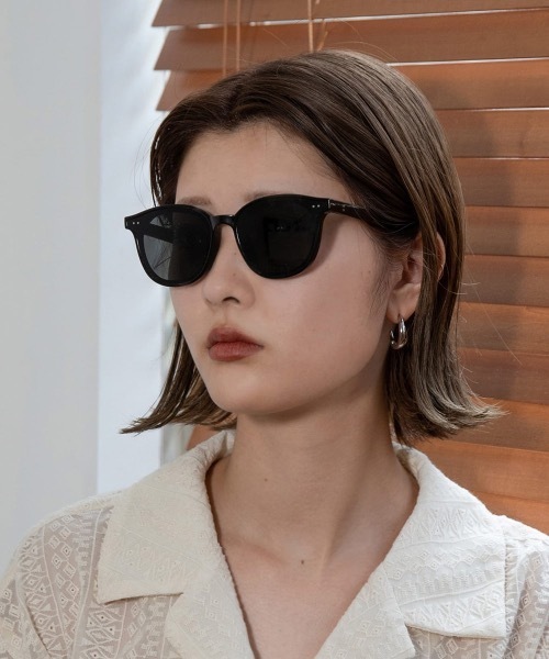 lawgy(ラウジー)の「simple sunglasses(サングラス・レディース・ブラック・FREE)」の4枚目の写真