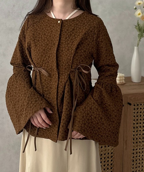 apresjour clair by 和花(アプレジュールクレアバイカズカ)の「【和花コラボアイテム】マルチフラワージャガードトップス【ZOZOTOWN限定アイテム】(シャツ/ブラウス・レディース・ブラウン系その他/ベージュ・フリー/X-LARGE)」の14枚目の写真