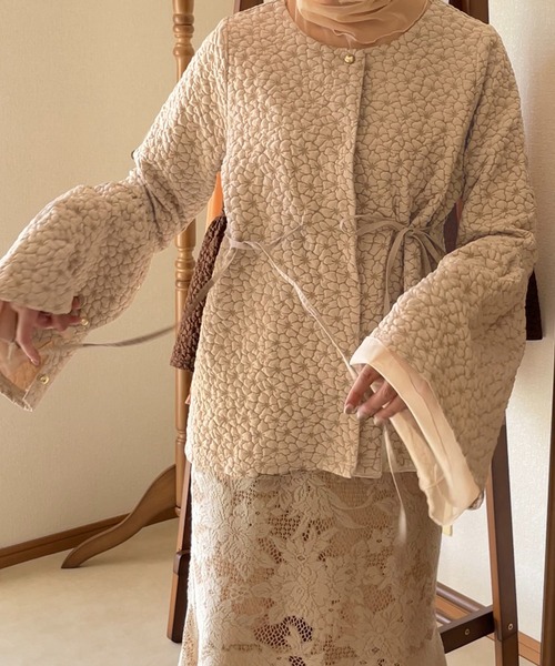 apresjour clair by 和花(アプレジュールクレアバイカズカ)の「【和花コラボアイテム】マルチフラワージャガードトップス【ZOZOTOWN限定アイテム】(シャツ/ブラウス・レディース・ブラウン系その他/ベージュ・フリー/X-LARGE)」の18枚目の写真