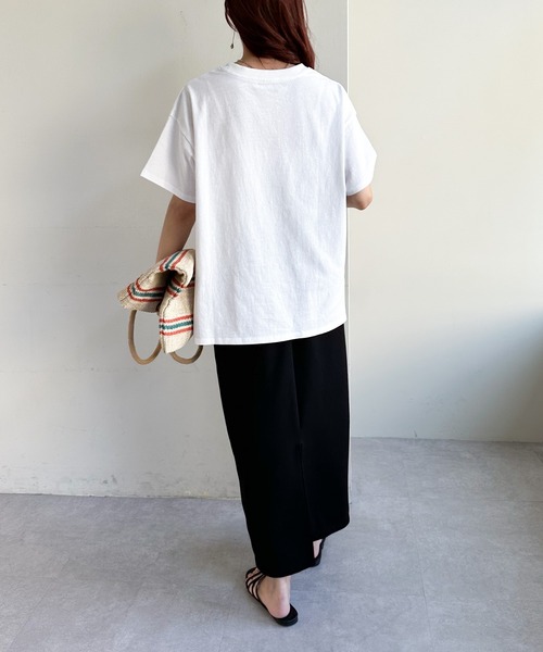 DISCOAT(ディスコート)の「【WEB限定】SEREIN刺繍ロゴTシャツ(Tシャツ/カットソー・レディース・ホワイト/チャコールグレー/ベージュ/ネイビー/ネイビー系1/ホワイト×シルバー/グレー系その他・FREE)」の20枚目の写真