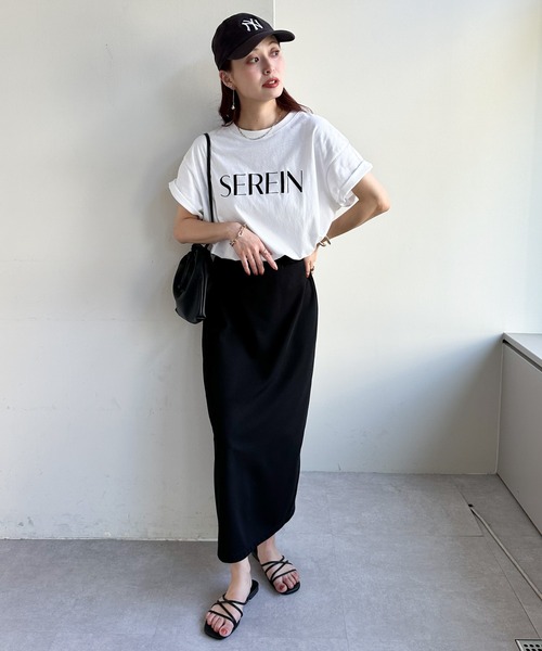 DISCOAT(ディスコート)の「【WEB限定】SEREIN刺繍ロゴTシャツ(Tシャツ/カットソー・レディース・ホワイト/チャコールグレー/ベージュ/ネイビー/ネイビー系1/ホワイト×シルバー/グレー系その他・FREE)」の12枚目の写真