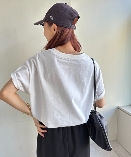 DISCOAT(ディスコート)の「【WEB限定】SEREIN刺繍ロゴTシャツ(Tシャツ/カットソー・レディース・ホワイト/チャコールグレー/ベージュ/ネイビー/ネイビー系1/ホワイト×シルバー/グレー系その他・FREE)」の17枚目の写真
