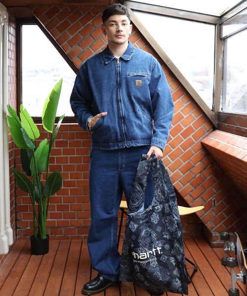 Carhartt(カーハート)の「Carhartt 総柄エコバッグ(エコバッグ/サブバッグ・メンズ・ブラック・FREE)」の12枚目の写真