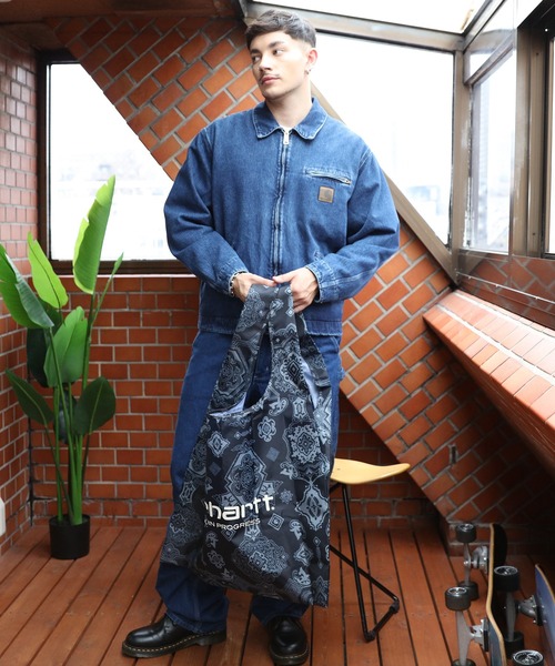 Carhartt(カーハート)の「Carhartt 総柄エコバッグ(エコバッグ/サブバッグ・メンズ・ブラック・FREE)」の13枚目の写真
