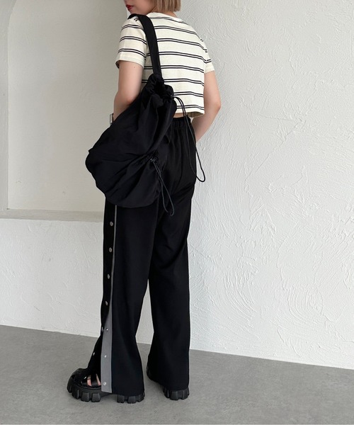 apres jour mignon(アプレジュールミニョン)の「マルチボーダーショートTシャツ【ZOZOTOWN限定アイテム】(Tシャツ/カットソー・レディース・オフホワイト/ブラック/アイボリー・X-LARGE/フリー)」の10枚目の写真