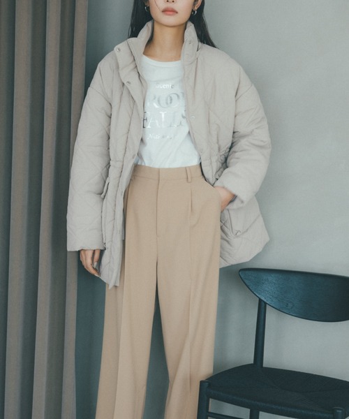 FREE'S MART(フリーズマート)の「◆ウエストドロスト中綿キルティングコート(ダウンジャケット/コート・レディース・ホワイト/ベージュ/ブラック・SMALL/MEDIUM)」の4枚目の写真