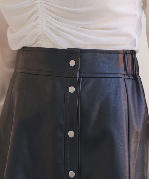 Kastane（カスタネ）の「フェイクレザーラップスカート（スカート・レディース・ブラウン/ブラック・FREE）」の12枚目の写真