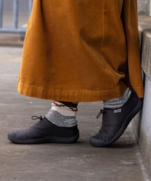 KEEN（キーン）の「HOWSER III SLIDE / ハウザー　スリー　スライド / レディース スニーカー スリッポン サンダル（スニーカー）」