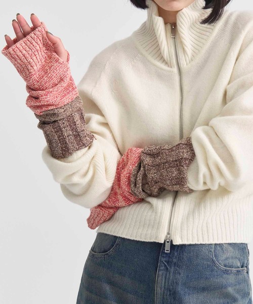 STUDIOUS(ステュディオス)の「【STUDIOUS/ステュディオス】バイカラーネップアームウォーマー(アームカバー・レディース・ベージュ/レッド・FREE)」の8枚目の写真