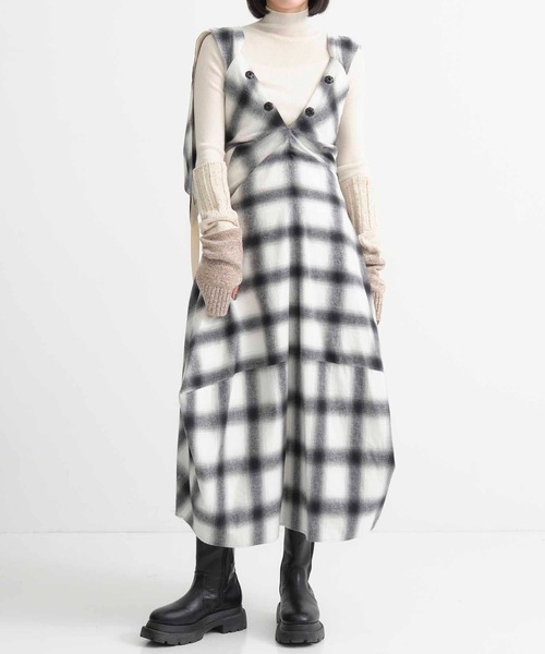 STUDIOUS(ステュディオス)の「【STUDIOUS/ステュディオス】バイカラーネップアームウォーマー(アームカバー・レディース・ベージュ/レッド・FREE)」の3枚目の写真