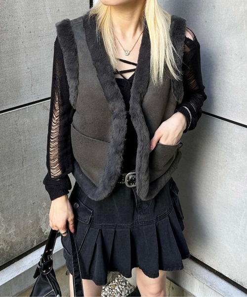 sedacle(セダクル)の「suede×fur vest(ベスト・レディース・ブラウン/グレー・FREE)」の4枚目の写真
