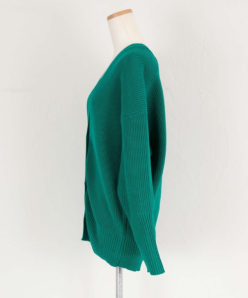 UR'S(ユアーズ)の「Vネックボリュームスリーブニットカーディガン(カーディガン/ボレロ・レディース・ネイビー/ベージュ/グリーン系その他/チャコール/ブラウン・L/S/M)」の13枚目の写真