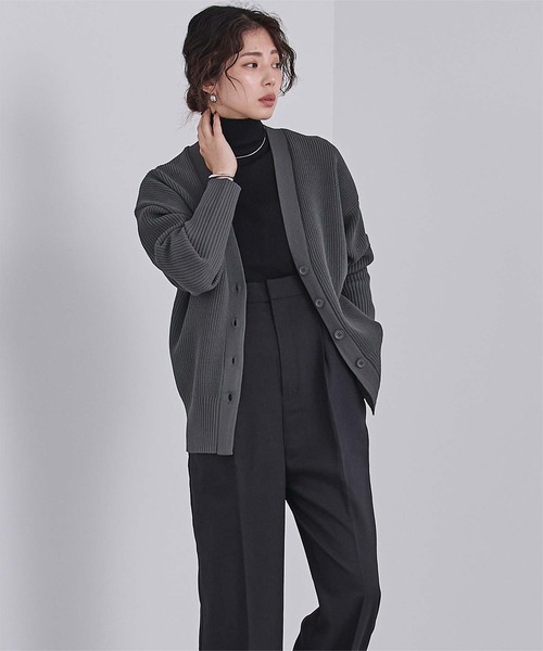 UR'S(ユアーズ)の「Vネックボリュームスリーブニットカーディガン(カーディガン/ボレロ・レディース・ネイビー/ベージュ/グリーン系その他/チャコール/ブラウン・L/S/M)」の20枚目の写真