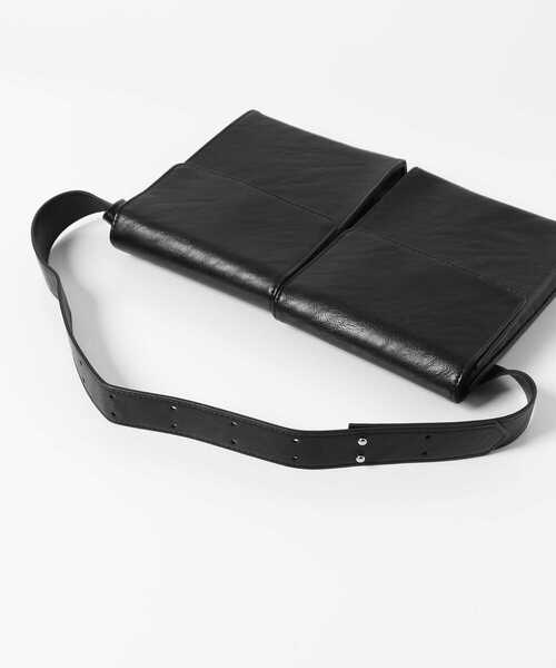 KBF(ケイビーエフ)の「マルチWAYベルトBAG(ショルダーバッグ・レディース・ブラック/ホワイト・ONE)」の16枚目の写真