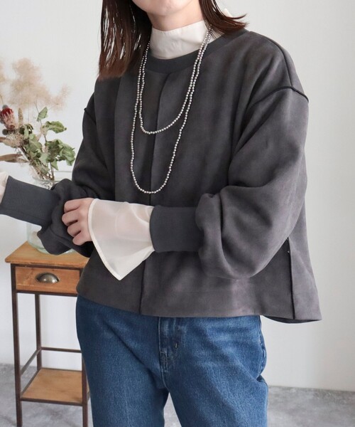 fredy emue（フレディエミュ）の「ダンボールスエード配色メロープルオーバー（Tシャツ/カットソー・レディース・ライトグレー/チャコールグレー/ベージュ/サックスブルー/ブラウン/ベビーピンク・38）」の3枚目の写真
