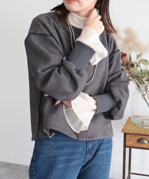 fredy emue（フレディエミュ）の「ダンボールスエード配色メロープルオーバー（Tシャツ/カットソー・レディース・ライトグレー/チャコールグレー/ベージュ/サックスブルー/ブラウン/ベビーピンク・38）」の19枚目の写真