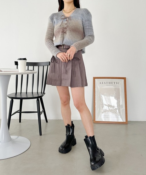 CLEA（クレア）の「グラデーションレースアップニットトップス（ニット/セーター・レディース・ブルー・FREE）」の7枚目の写真