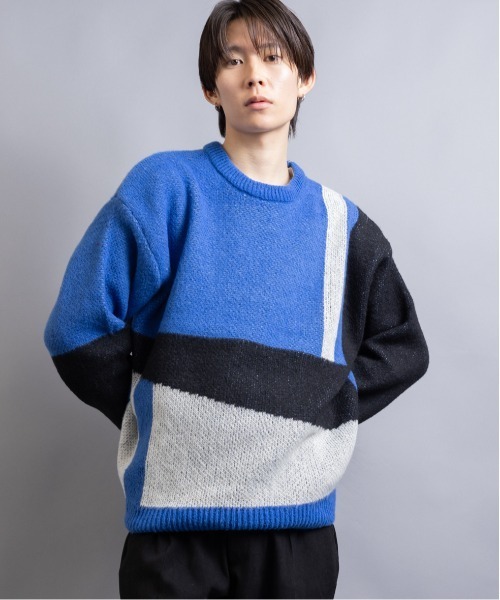 En serio TOKYO(エンソリオトーキョー)の「パネルスイッチ ジャガード クルーネック ニット(ニット/セーター・メンズ・カーキ/チャコールグレー/ブルー・M/L)」の3枚目の写真