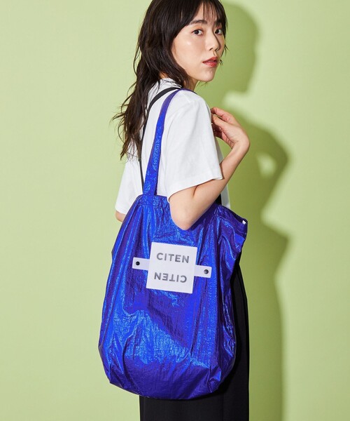 CITEN(シテン)の「<CITEN>クルクルパッチン メタリック トートバッグ(トートバッグ・レディース・ブラック/ライトブルー/シルバー/ゴールド/ホワイト/ロイヤルブルー/ライトピンク/ターコイズブルー系/ケリーグリーン・FREE)」の6枚目の写真