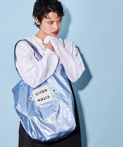 CITEN(シテン)の「<CITEN>クルクルパッチン メタリック トートバッグ(トートバッグ・レディース・ブラック/ライトブルー/シルバー/ゴールド/ホワイト/ロイヤルブルー/ライトピンク/ターコイズブルー系/ケリーグリーン・FREE)」の5枚目の写真