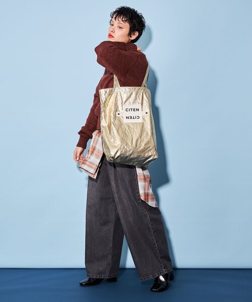 CITEN(シテン)の「<CITEN>クルクルパッチン メタリック トートバッグ(トートバッグ・レディース・ブラック/ライトブルー/シルバー/ゴールド/ホワイト/ロイヤルブルー/ライトピンク/ターコイズブルー系/ケリーグリーン/ライム・FREE)」の15枚目の写真