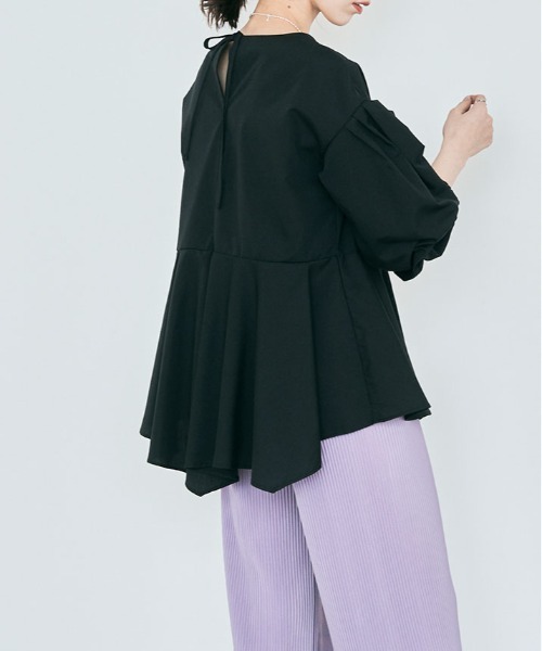 kirakiraShop(キラキラショップ)の「ラッフル ペプラム ブラウス(シャツ/ブラウス・レディース・ライトグレー/ブラック/オフホワイト/ブラウン/ブルー・M/L)」の8枚目の写真