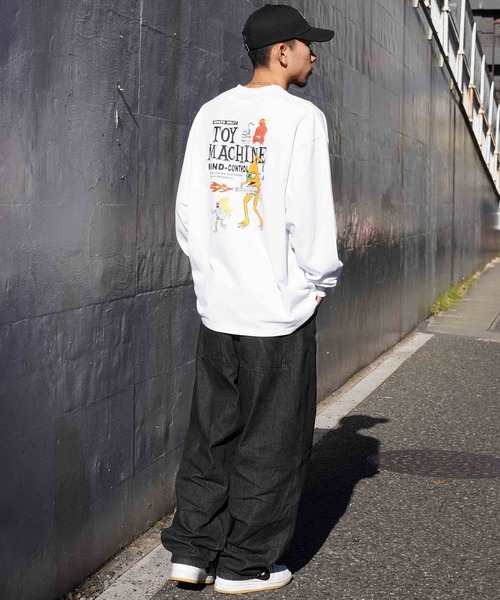 TOY MACHINE(トイ マシーン)の「【ムラサキスポーツ限定】TOY MACHINE/トイマシーン ロンT 長袖 オーバーサイズ バックプリント MTMPELT6(Tシャツ/カットソー・メンズ・ホワイト/ブラック・XL/M/L)」の9枚目の写真