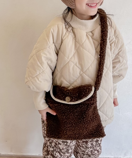 aimoha（アイモハ）の「【aimoha-KIDS-】子供服　モコモコショルダーバッグ（ショルダーバッグ・キッズ・ブラウン/オフホワイト・FREE）」の2枚目の写真