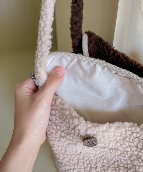 aimoha（アイモハ）の「【aimoha-KIDS-】子供服　モコモコショルダーバッグ（ショルダーバッグ・キッズ・ブラウン/オフホワイト・FREE）」の18枚目の写真