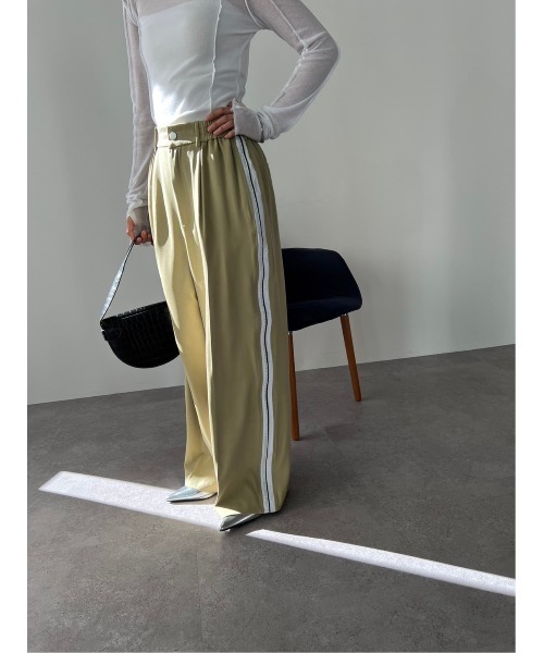 HANNE(アン)の「サイドラインワイドパンツ(チノパンツ・レディース・ネイビー/ベージュ・FREE)」の13枚目の写真