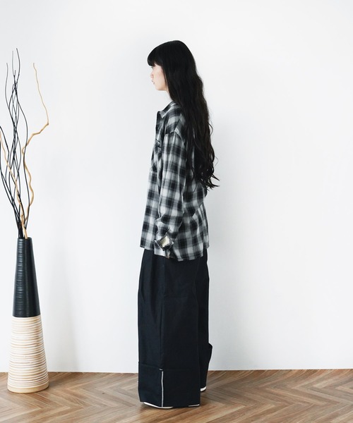 Aphlotus(アプロタス)の「ダブルポケット オンブレーチェックシャツ 【セレクトアイテム】(シャツ/ブラウス・メンズ・ベージュ/ブラック・X-LARGE/LARGE)」の10枚目の写真