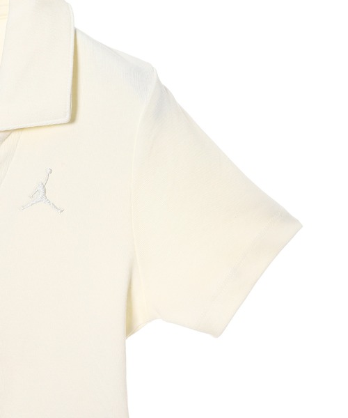JORDAN BRAND（ジョーダンブランド）の「NIKE WMNS JORDAN KNIT SLD S/S TOP FN5397-133（シャツ/ブラウス・レディース・オフホワイト・LARGE/MEDIUM）」の4枚目の写真
