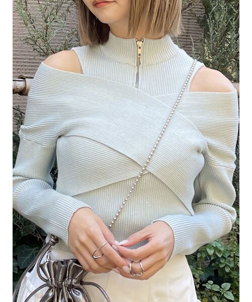 MURUA（ムルーア）の「カシュクールハーフジップトップス（ニット/セーター・レディース・ベージュ/ブルー/ブラック・FREE）」の3枚目の写真