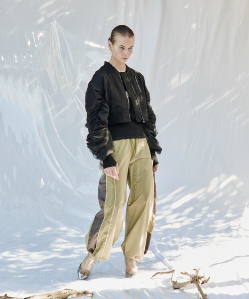 AULA AILA(アウラアイラ)の「マルチパブリックトラックパンツ(その他パンツ・レディース・グリーン/ネイビー/ブラック・0/1)」の14枚目の写真