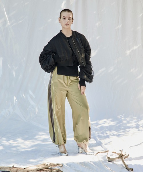 AULA AILA(アウラアイラ)の「マルチパブリックトラックパンツ(その他パンツ・レディース・グリーン/ネイビー/ブラック・0/1)」の15枚目の写真