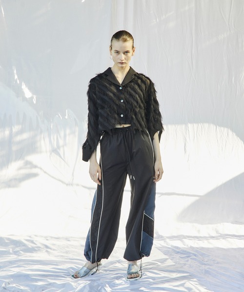 AULA AILA(アウラアイラ)の「マルチパブリックトラックパンツ(その他パンツ・レディース・グリーン/ネイビー/ブラック・0/1)」の4枚目の写真