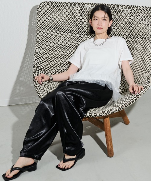 Shelly island（シェリーアイランド）の「サテンタックイージーパンツ（その他パンツ・レディース・シルバー/ブラック・M）」の2枚目の写真