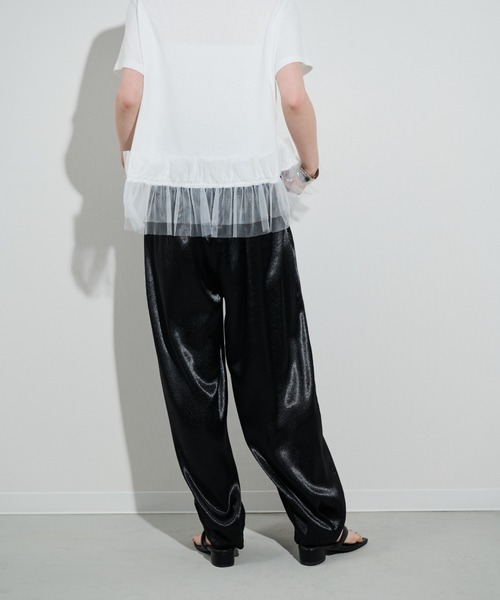 Shelly island（シェリーアイランド）の「サテンタックイージーパンツ（その他パンツ・レディース・シルバー/ブラック・M）」の8枚目の写真