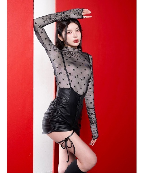 新品タグ付き Darich ダーリッチ ロゴパターンシアートップス ブラック ロゴパターンシアートップス（Tシャツ/カットソー）｜Darich