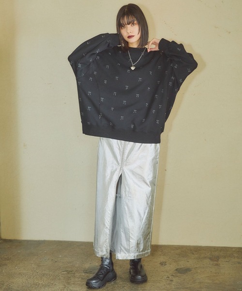 ELLEgirl（エルガール）の「リボン総刺繍スウェットプルオーバー【ELLEgirl/エル ガール】（スウェット・レディース・杢グレー/ブラック/レッド・FREE）」の12枚目の写真