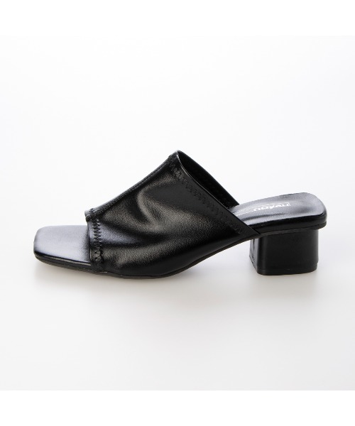 noyau（ノヤウ）の「スクエアトゥストレッチミュールサンダル（サンダル・レディース・シルバー/ブラック/ホワイト/シルバー系その他・S/M/L/LL）」の20枚目の写真