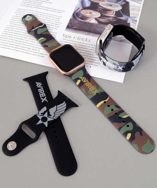 AVIREX（アヴィレックス）の「アヴィレックス Apple Watch シリコンバンド（スマホグッズ・メンズ・グリーン系カモフラージュ/ブラック/グレー系カモフラージュ・M/S）」の2枚目の写真