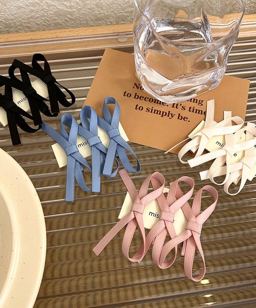 Nia（ニア）の「Nia(ニア)/【3set】フレンチリボンヘアピン（ヘアピン・レディース・ブラック/アイボリー/ピンク/ブルー・FREE）」の6枚目の写真