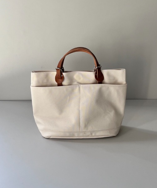 TIDEWAY（タイドウェイ）の「ALBERTON DUCK WIDE TOTE（トートバッグ・レディース・キナリ/ブラック/グレイッシュベージュ・FREE）」の4枚目の写真