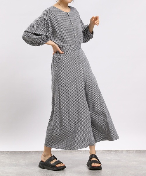 GLOBAL WORK Smile Seed Store（グローバルワーク スマイルシードストア）の「リネン混袖ボリュームブラウス/180953（シャツ/ブラウス・レディース・ラベンダー/チャコール/ブラック/ホワイト系その他/チェック/セージグリーン・LARGE/SMALL/MEDIUM）」の17枚目の写真