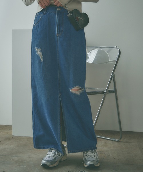 BLANK　（ブランク）の「Crushed long Denim Skirt / ダメージロングデニムスカート（デニムスカート・レディース・ブルー/ライトブルー/ブラック・S/M）」の3枚目の写真