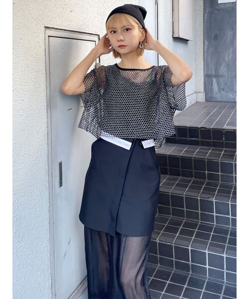 MURUA(ムルーア)の「ウエストフラップシアーレイヤードスカート(スカート・レディース・グレー/ブラック・2/1)」の11枚目の写真