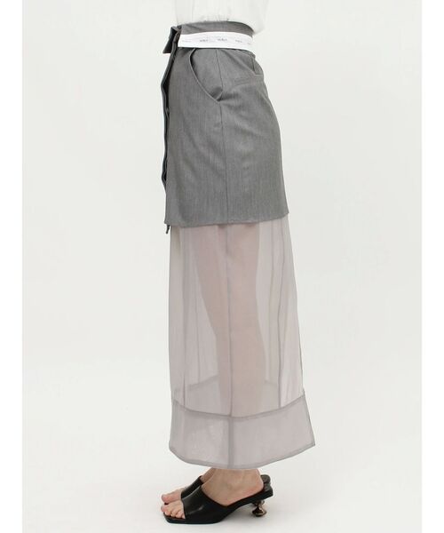 MURUA(ムルーア)の「ウエストフラップシアーレイヤードスカート(スカート・レディース・グレー/ブラック・2/1)」の21枚目の写真